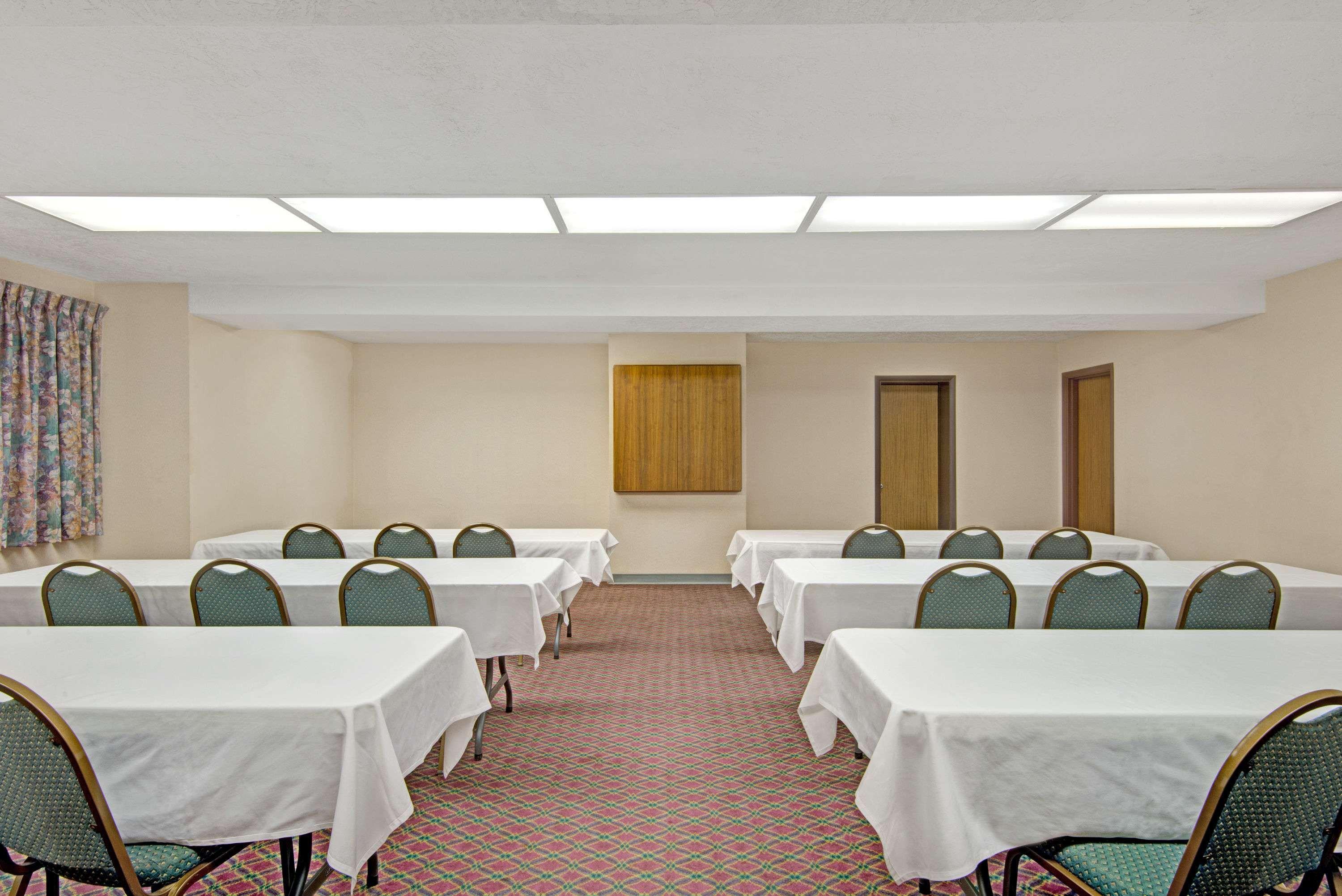Days Inn By Wyndham Washington Ngoại thất bức ảnh